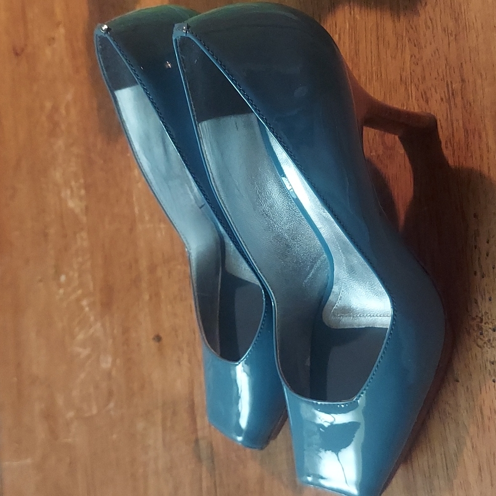Via Spiga heels size 8